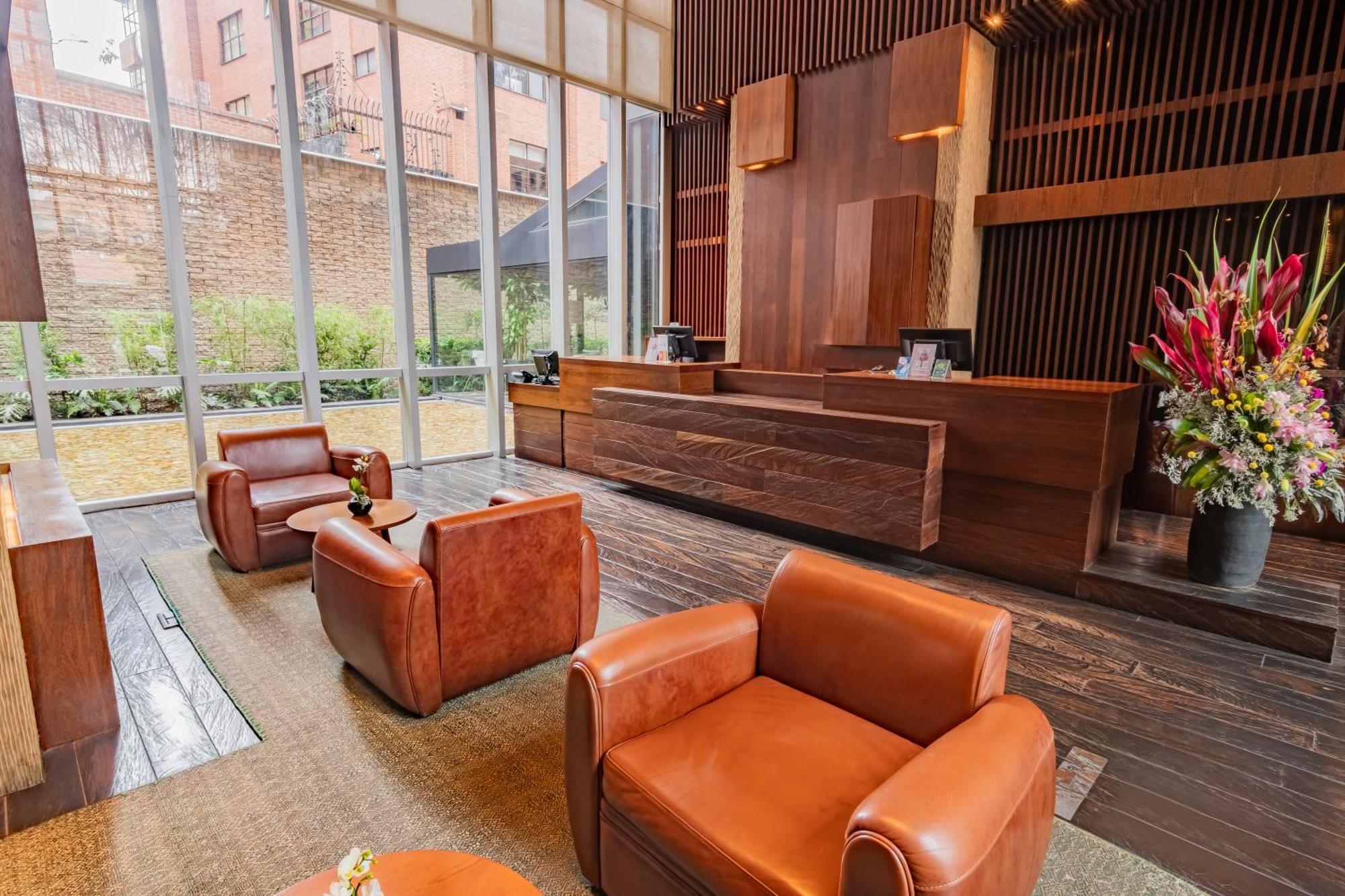 Ghl Bioxury Hotel Bogotá Exterior foto The lobby of the hotel