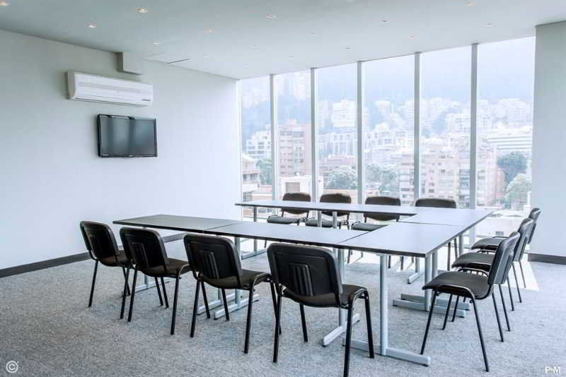 Ghl Bioxury Hotel Bogotá Exterior foto A meeting room at the University of Macau