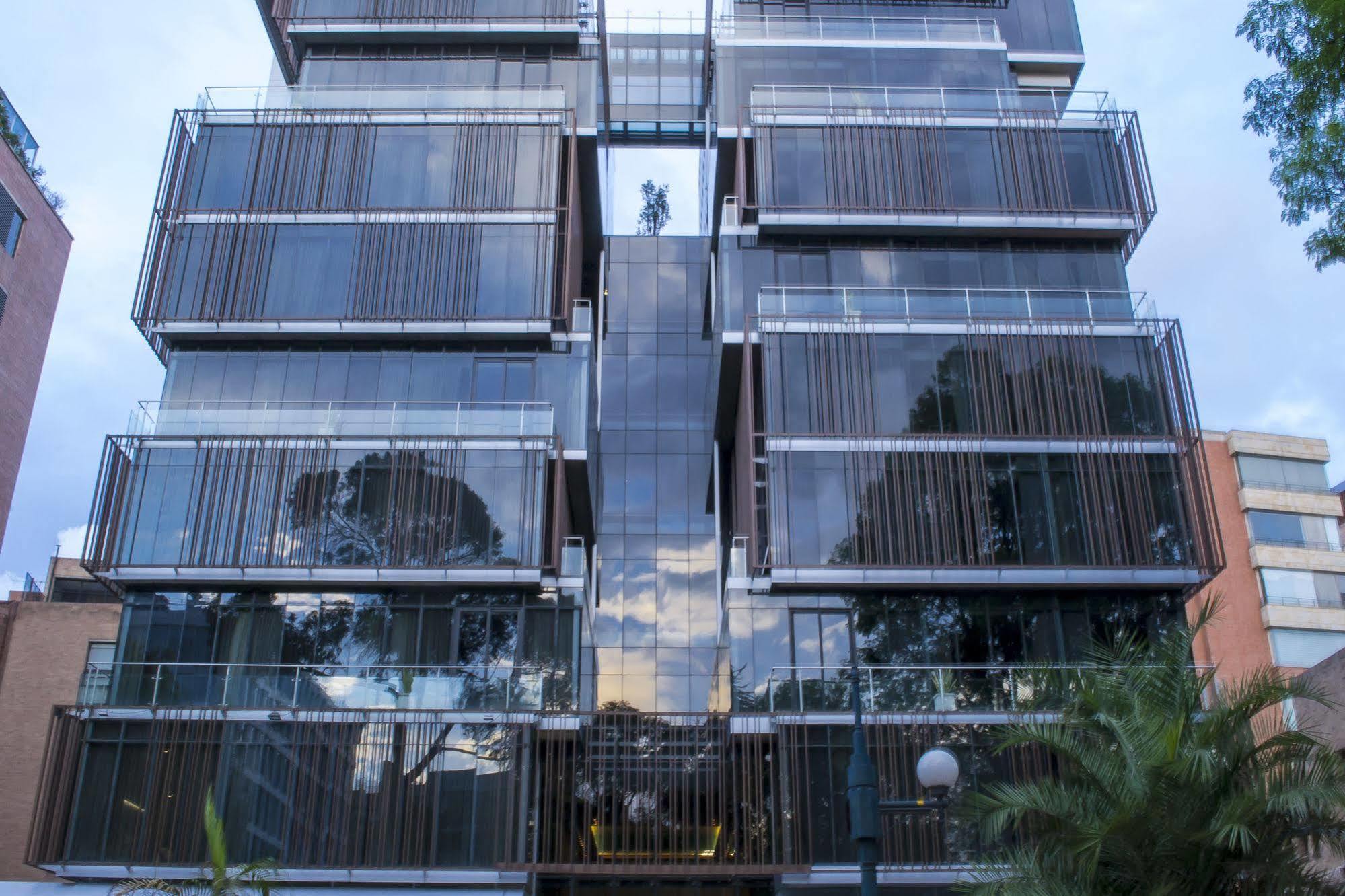 Ghl Bioxury Hotel Bogotá Exterior foto The building of the National Institute of Statistics.