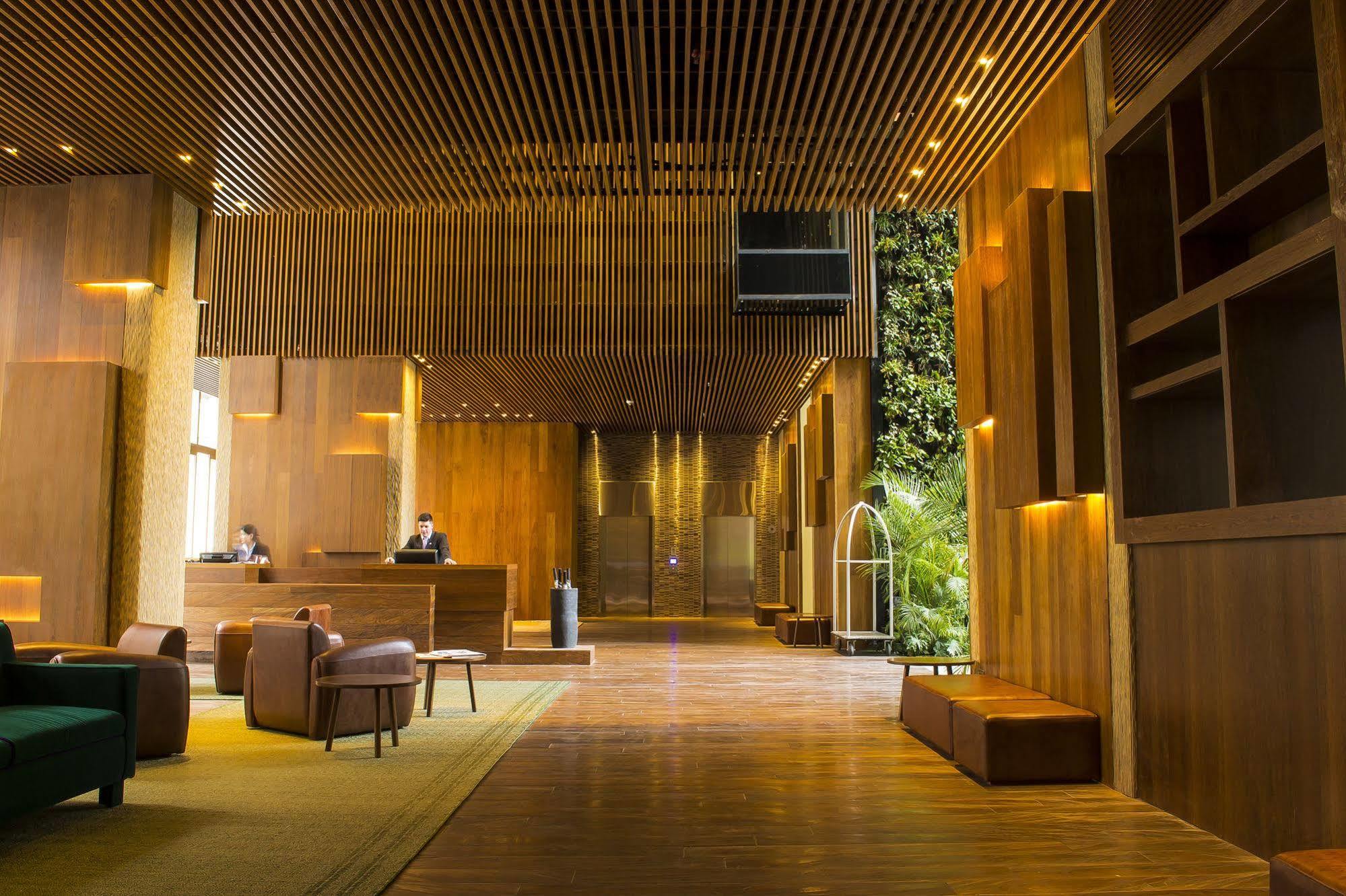 Ghl Bioxury Hotel Bogotá Exterior foto The lobby of the hotel